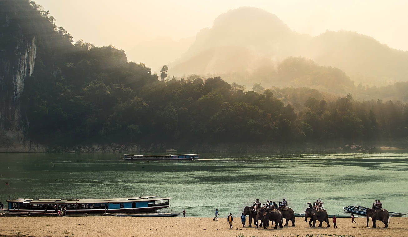 Laos：Travel Off the Beaten Track to Discover Some of the Most Incredible Scenery in Southeast Asia