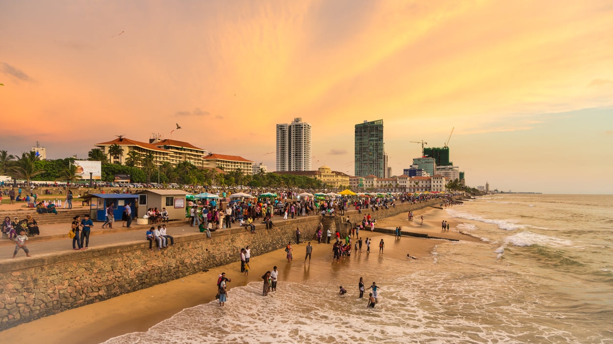 Sri Lanka：The Land of the Elephants and Endless Sun-Kissed Beaches