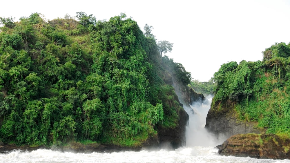 Uganda：A Nation Teeming with Exotic African Wildlife and Incredible Natural Landscape