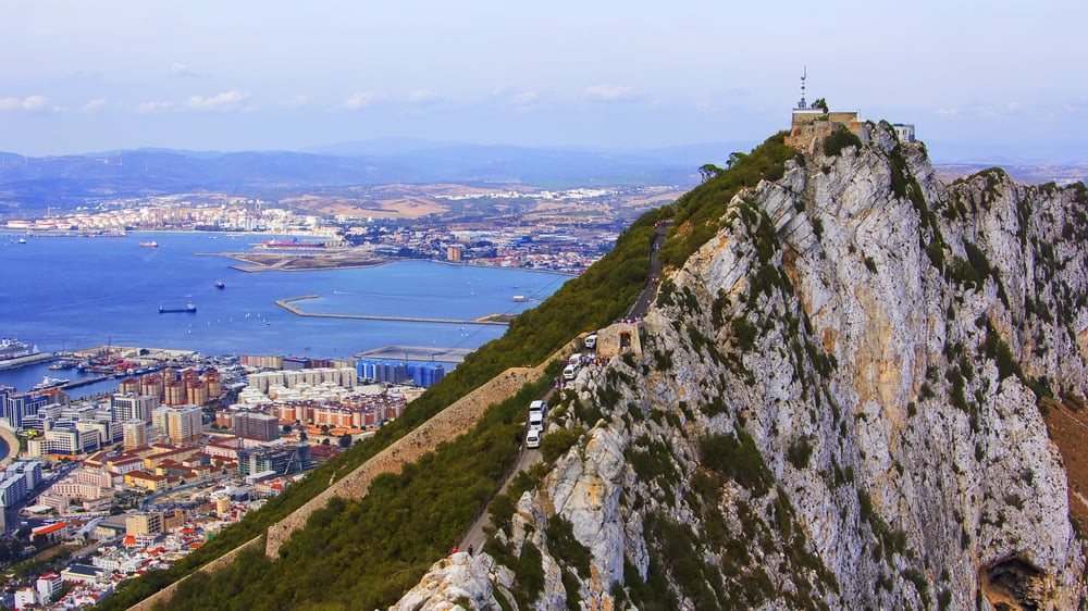 Gibraltar：A Refreshing Piece of a British Break from the Cádiz Towns’ White Houses and Spanish Cuisine