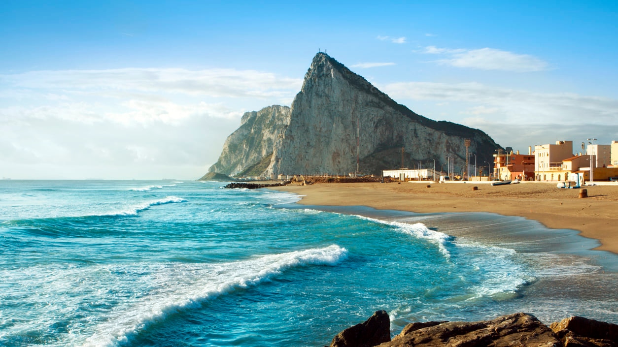 Gibraltar : Get Lost in the History of World Wars and Phenomenal Landscape