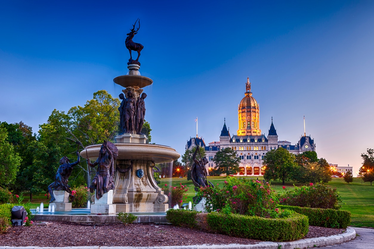 Hartford：A Tourist Attraction City that Is Home to Two American Literary Giants – Mark Twain and Harriet Beecher