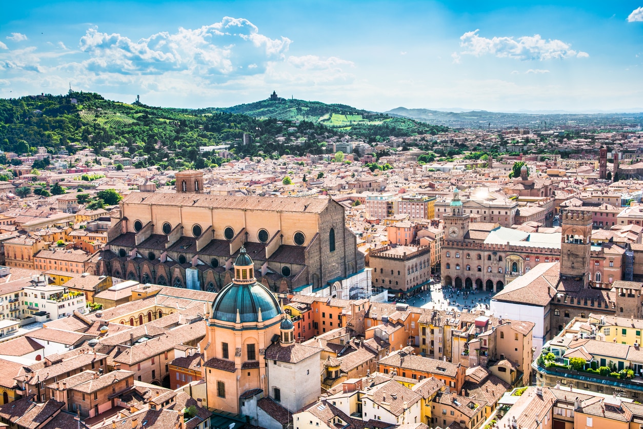 Bologna : A Historic City in Northern Italy with Stunning Sightseeing Destinations