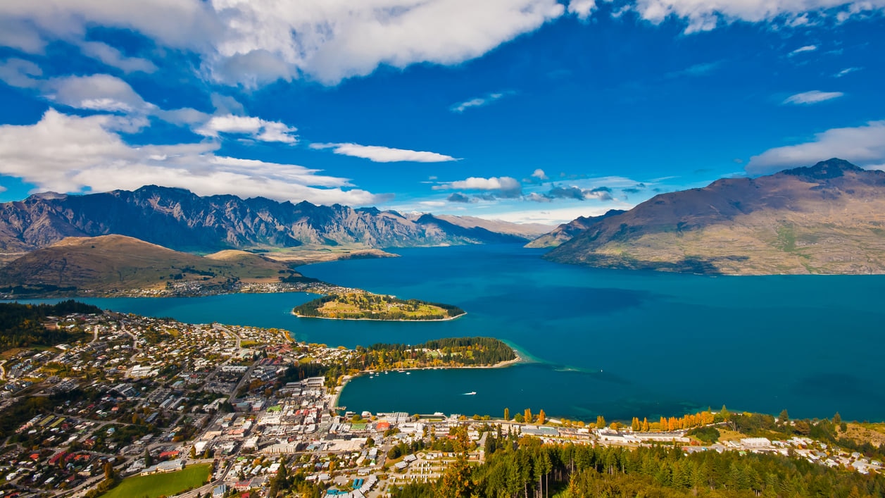 Queenstown: Explore the Adventure and Adrenaline Capital of New Zealand ...