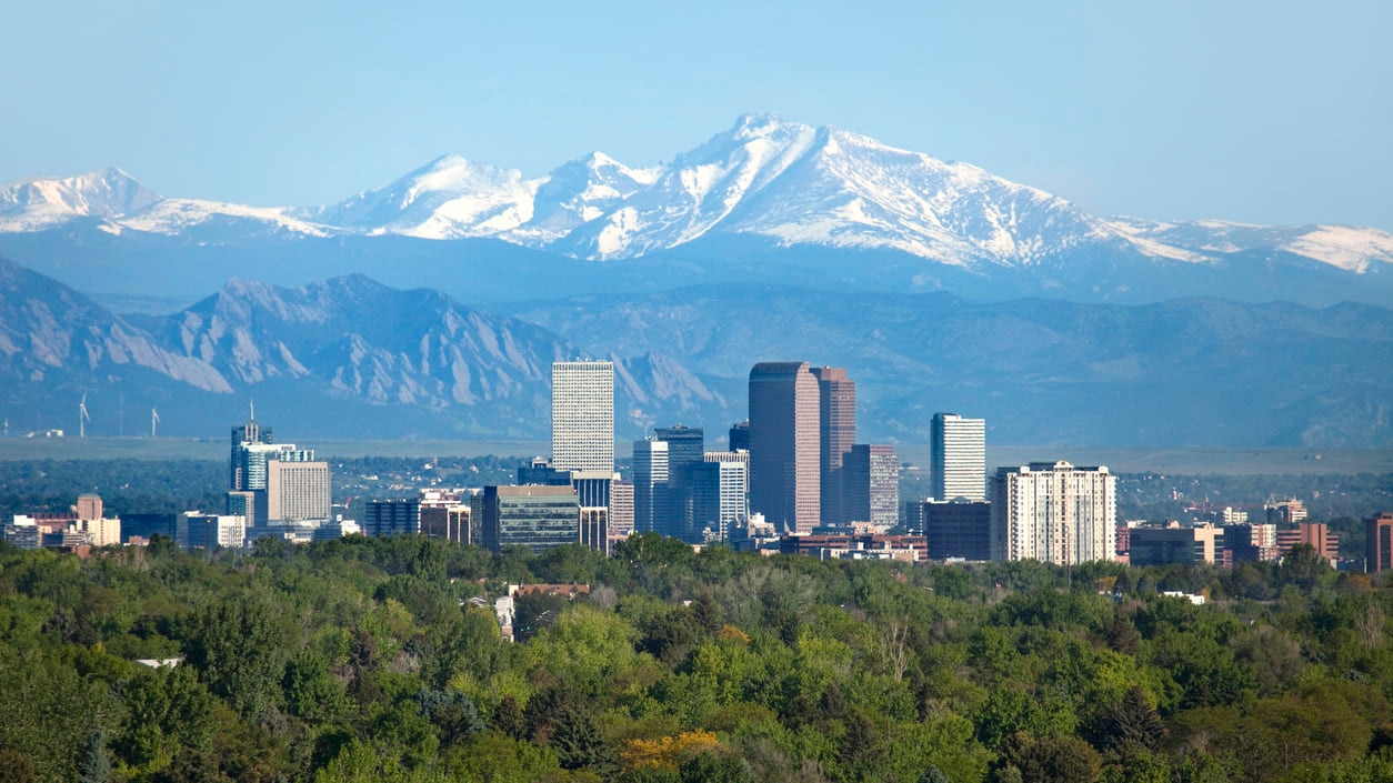 Denver : An American City with an Artsy Vibe Dating to the Old West Era