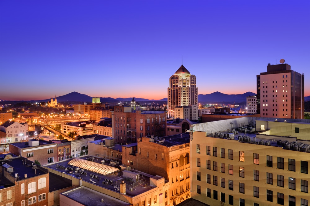 Roanoke：Inspiring Academic Exhibitions, Fun and Frolic Activities