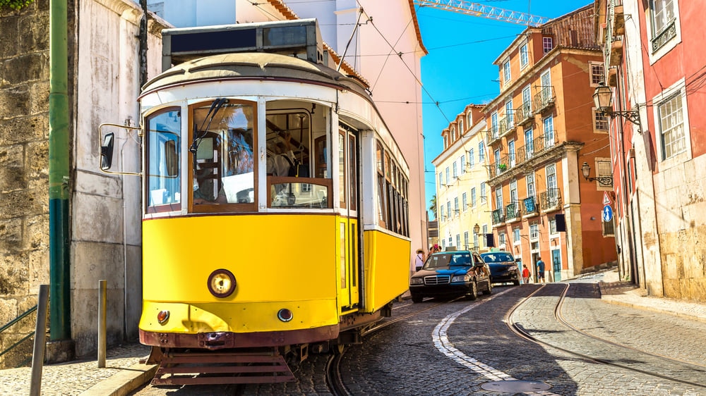 Lisbon : Vibrant Landscape and Gorgeous Architecture in the City of Seven Hills