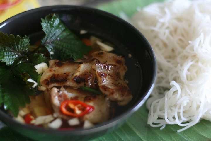 A Food-Lover’s Guide to Vietnam:           6 Dishes You Have to Eat