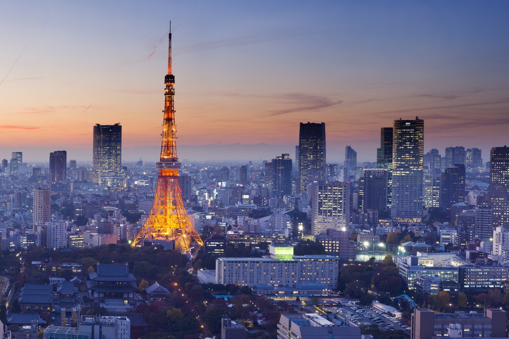 6 Beautiful Rooftop Terrace Bars in Tokyo You Need to Check Out