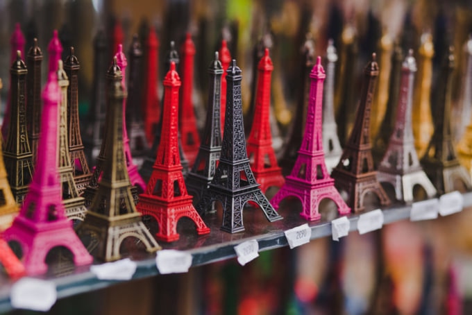 13 Souvenirs You Need to Bring Home from Paris – skyticket Travel Guide