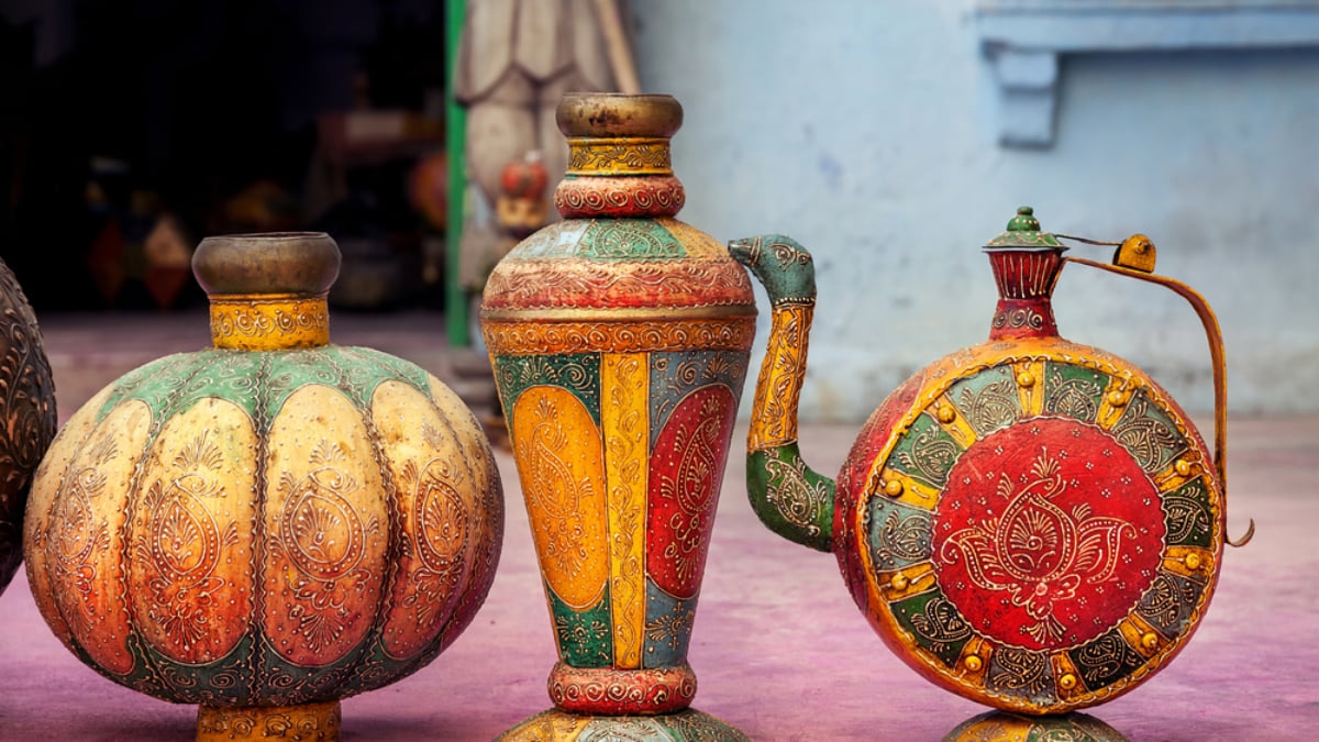 12 Essential Souvenirs You Should Bring Back from India