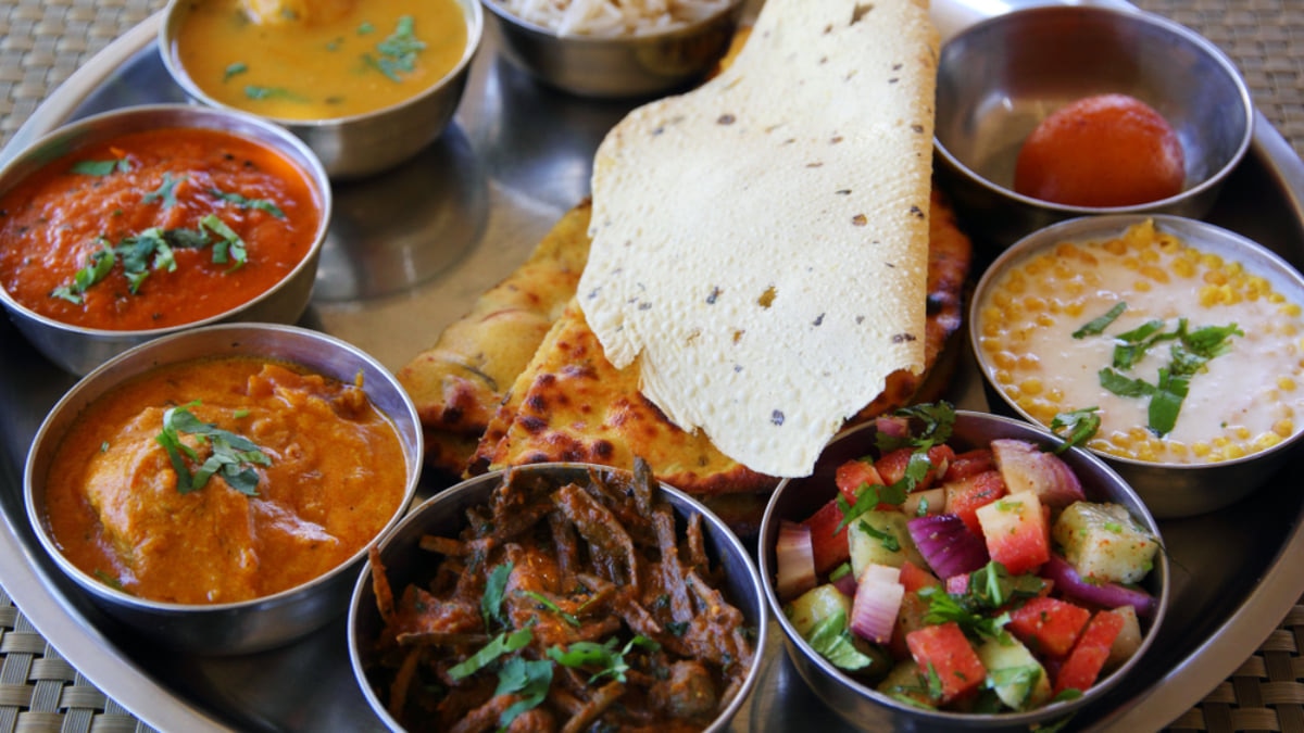 5 Places to Eat in Jaipur to Grab Some Delicious Food