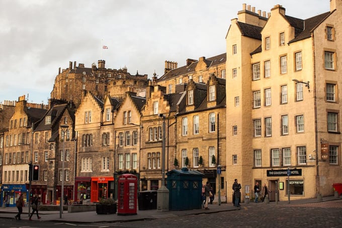 Grassmarket Hotel and surroundings in Edinburgh, Scotland