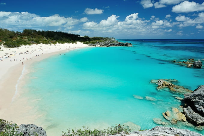 Beautiful beach scenery in Bermuda
