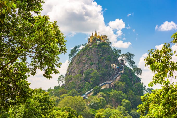 Taung Kalat in Bagan, Myanmar