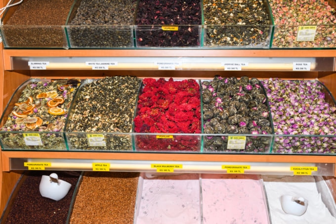 Delicious tasty Turkish tea and spice at Grand bazaar