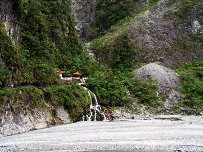 The Eternal Spring Shrine Taroko Famous Sight