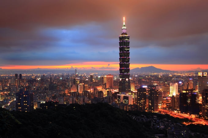 view of Taipei 101 from Elephant mountain