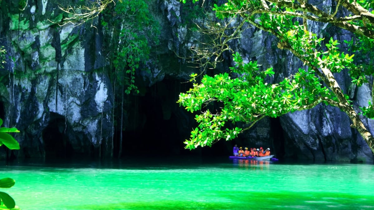 Puerto Princesa: Discover Palawan’s Hidden Paradise