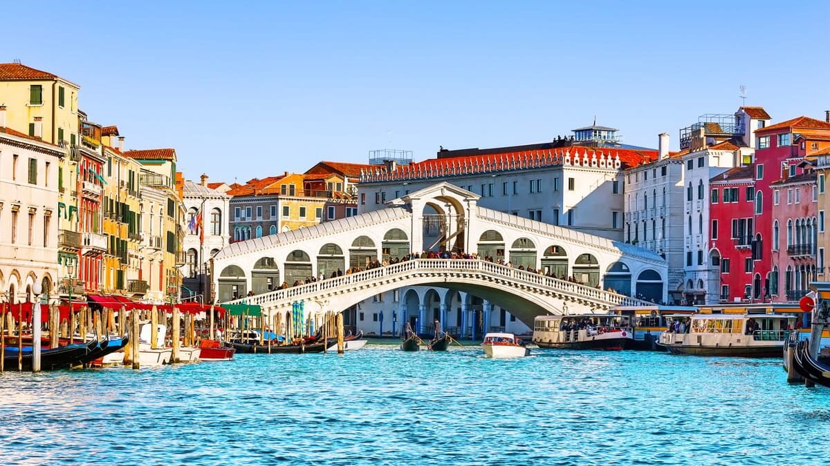 Introducing 22 sightseeing spots in Venice, the city of water!