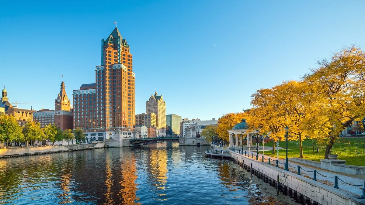 7 tourist spots in Milwaukee! Enjoy attractive sightseeing spots and gourmet food