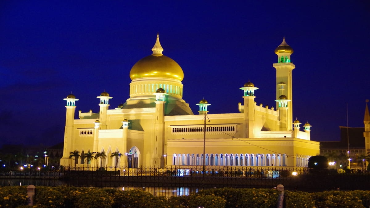 10 Must-Visit Tourist Spots in Brunei (The Nation of Brunei, Abode of Peace)