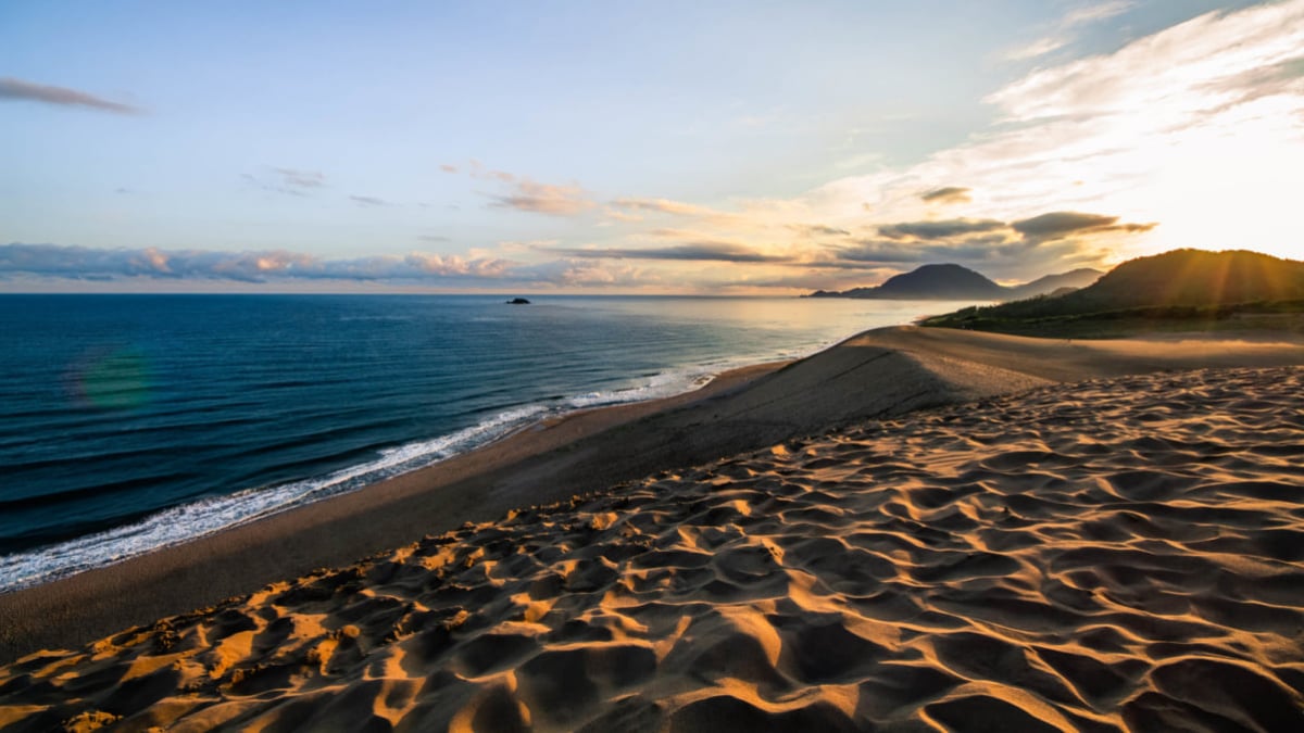 25 recommended sightseeing spots in Tottori Prefecture. Discover the charm of Tottori beyond just the sand dunes!