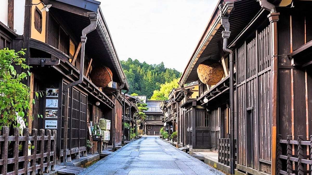 Discover Hida Takayama! Essential Travel Tips and Must-Visit Attractions!