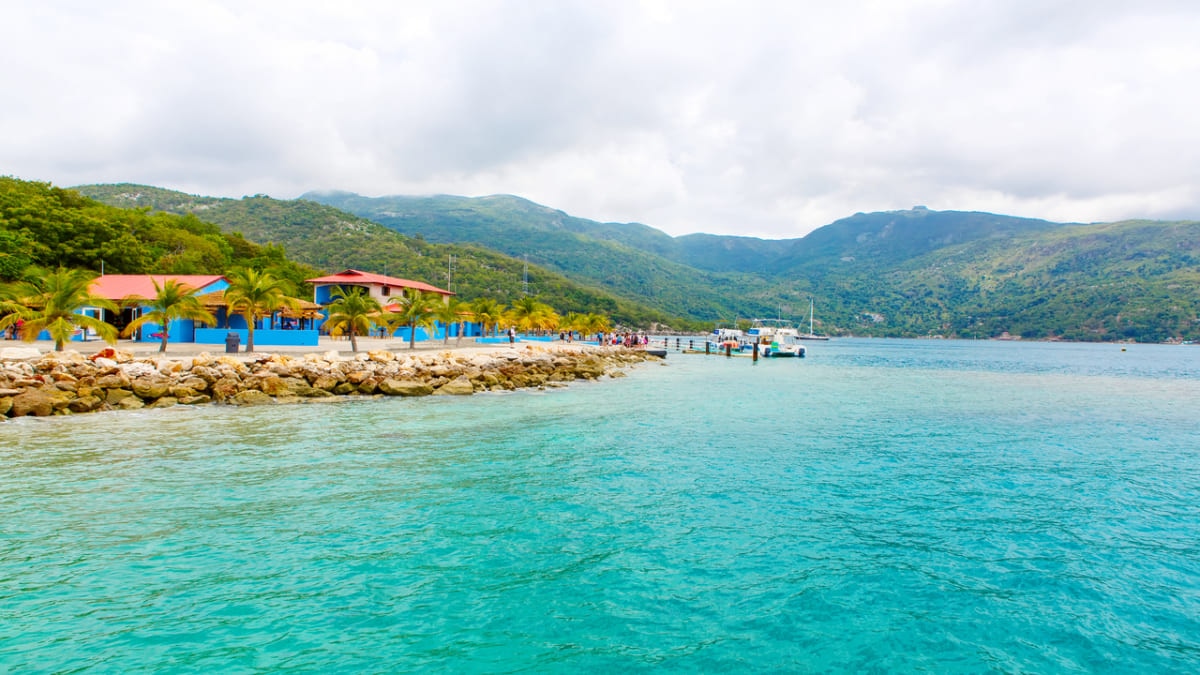 Recommended tourist spots in Haiti, South America, where the beautiful Caribbean Sea and abundant nature dazzle