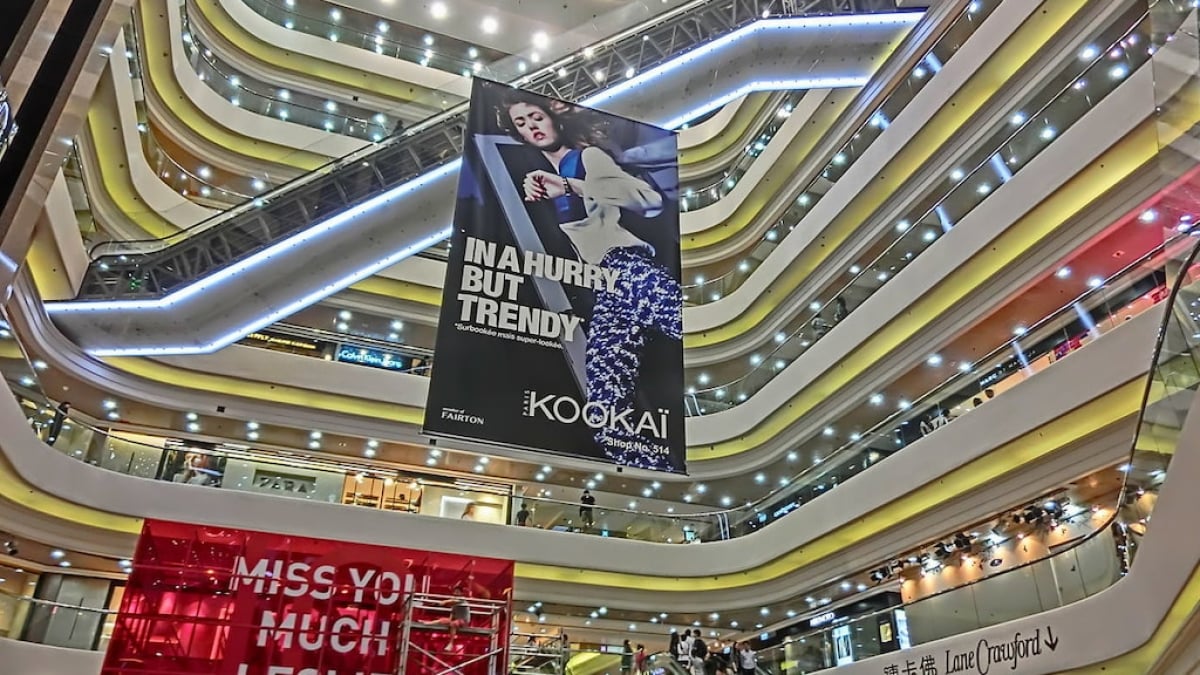 Tourist Guide to Hong Kong’s Largest Shopping Spot: Times Square
