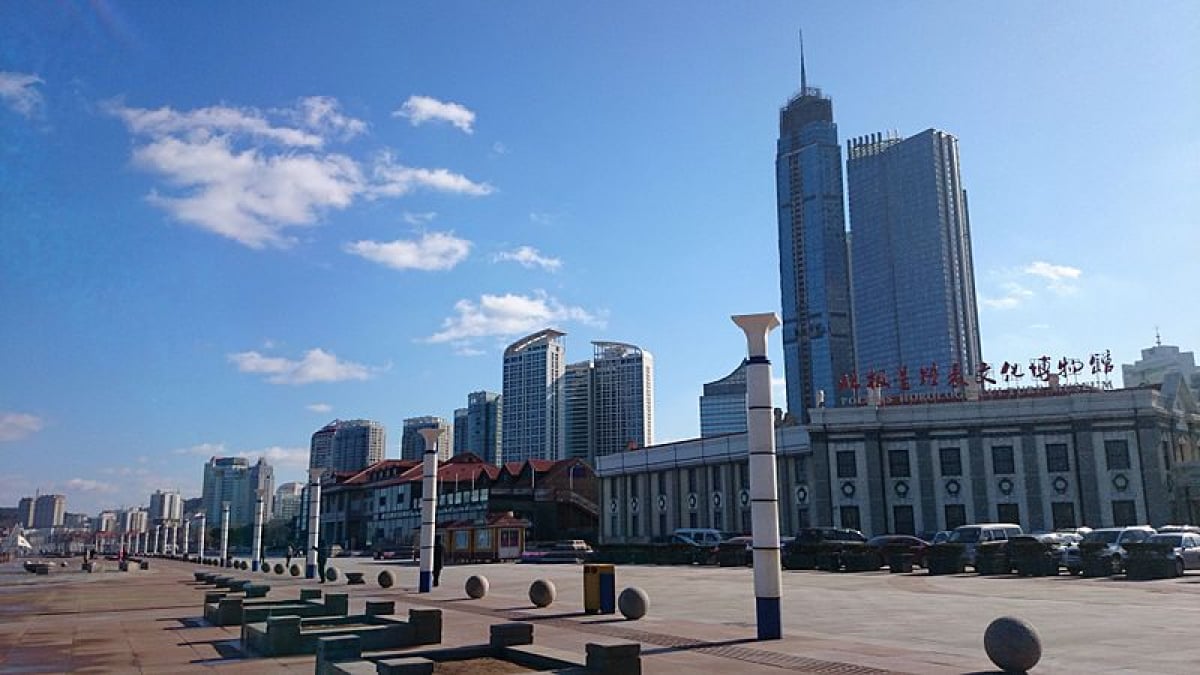 A port city famous for its beautiful sandy beaches and delicious wine — Yantai’s tourist attractions