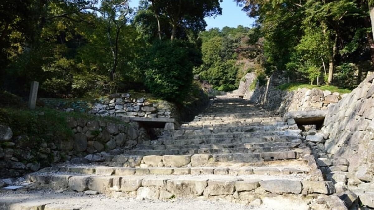 What Is Azuchi Town in Ōmihachiman City, Shiga Prefecture Like?  5 Recommended Tourist Spots!