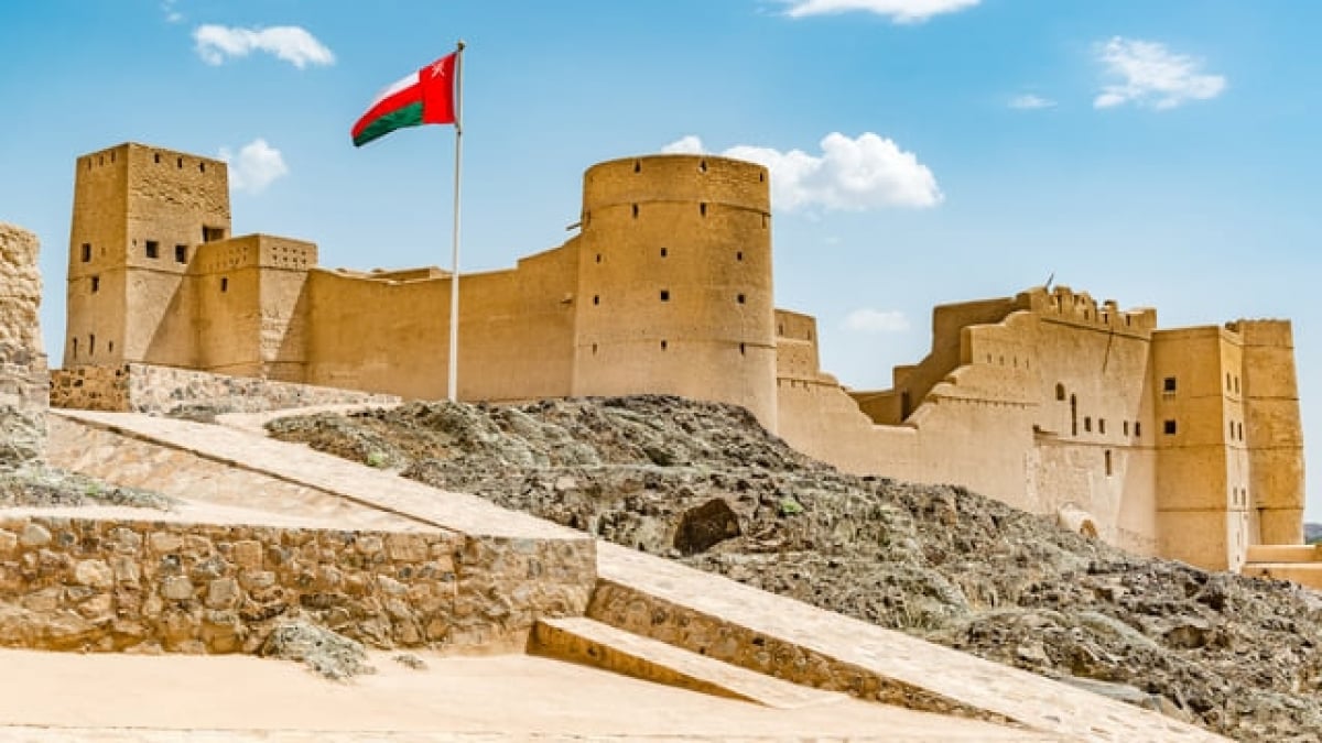 Oman’s Largest Fortress! Must-See Spots at the World Heritage Site, Bahla Fort
