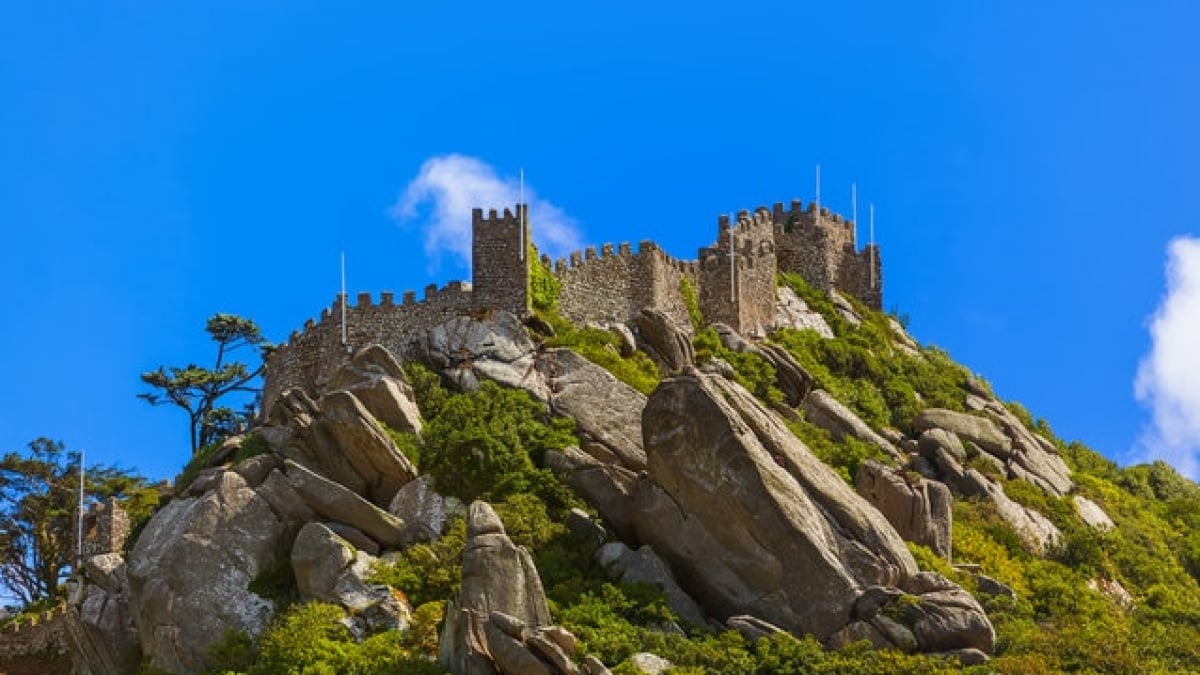Introducing recommended souvenirs from Sintra, Portugal — a famous tourist destination known for its World Heritage sites!
