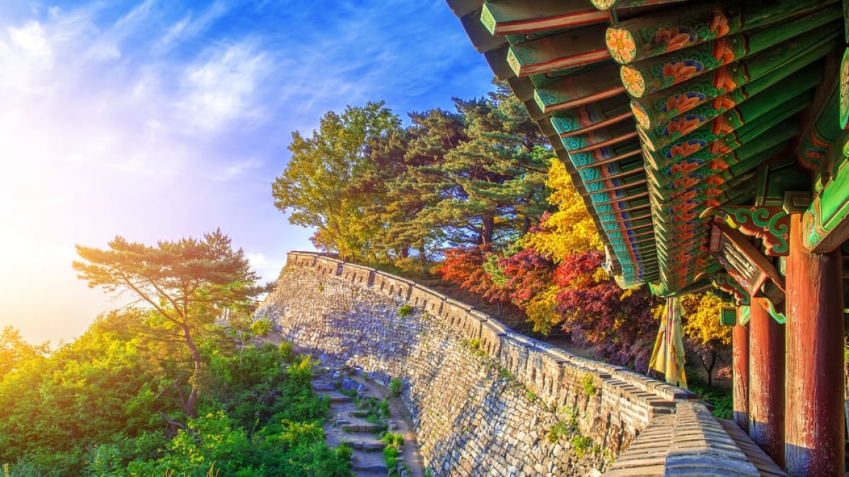 A World Heritage Site Overlooking the Entire City of Seoul! Namhansanseong, Renowned for its Long Walls