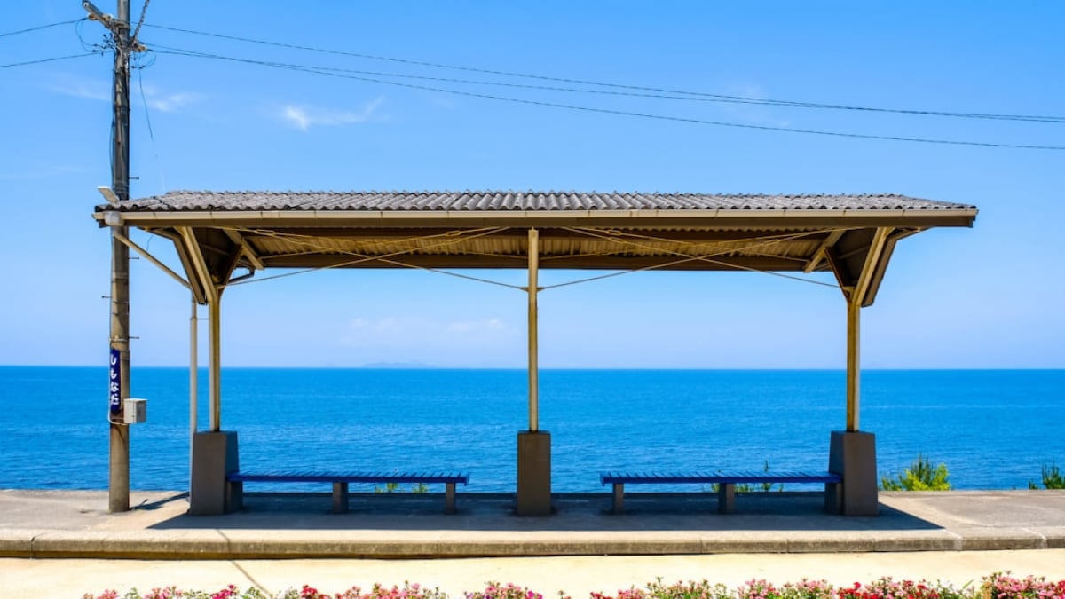 [Scenic Views from the Station] Shimonada Station in Ehime Prefecture: Complete Tourist Guide!