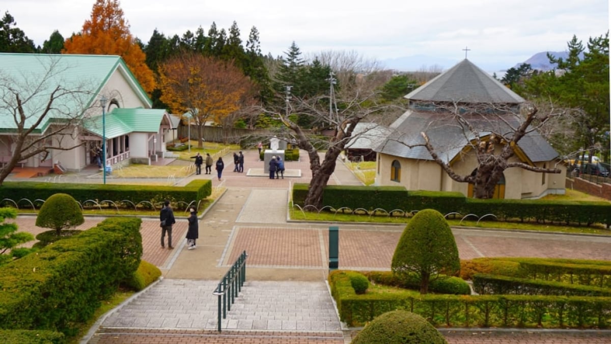 Trappistine Monastery♰Visit the Museum-Shop & Meet the Nuns [Staff Day Trip]