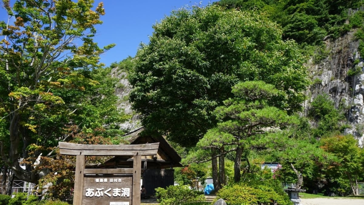 Explore the Cave Adventure Course at Abukuma Cave! A Complete Guide to the Must-See Highlights
