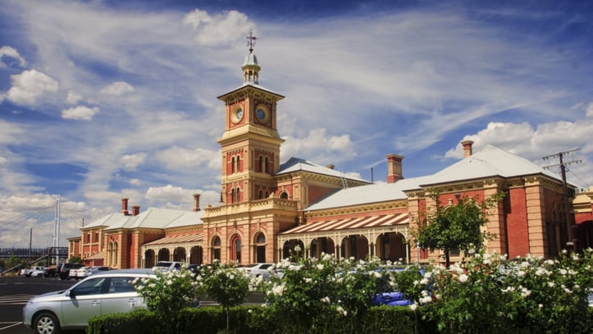 4 must-see tourist spots in Albury, Australia! A beautiful town by the Murray River