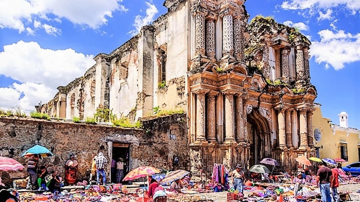 Introducing shopping spots in the handicraft heaven of Central and South America, Guatemala!
