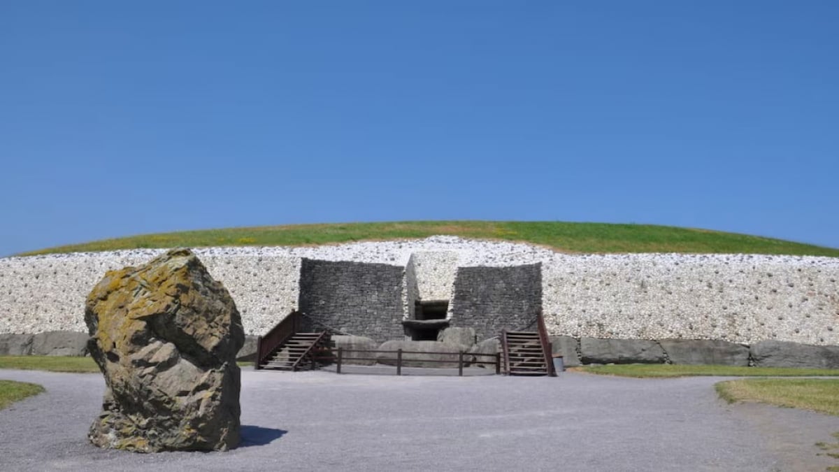 Ireland’s romance-filled mysterious World Heritage Site! The ruins of the Boyne Valley