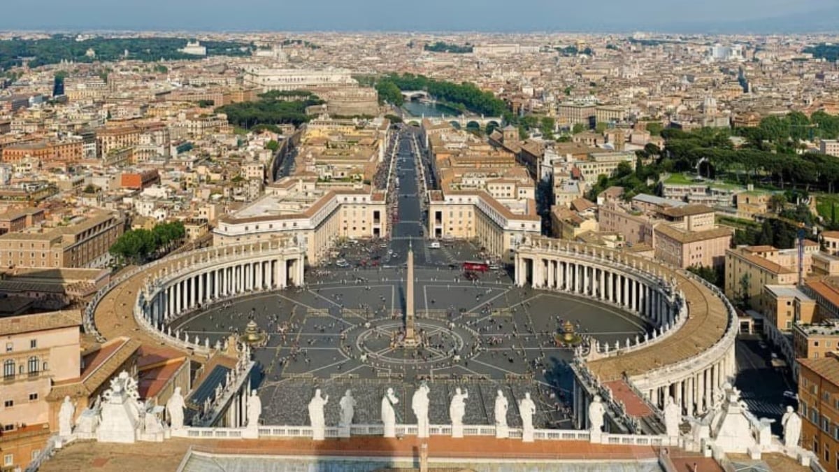 The Smallest Country in the World, and an Entire Nation Registered as a World Heritage Site – Vatican City