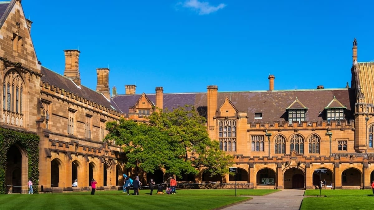 What are the costs of a short-term study abroad program in Australia? Introducing tuition and accommodation fees for 1 week to 1 month!