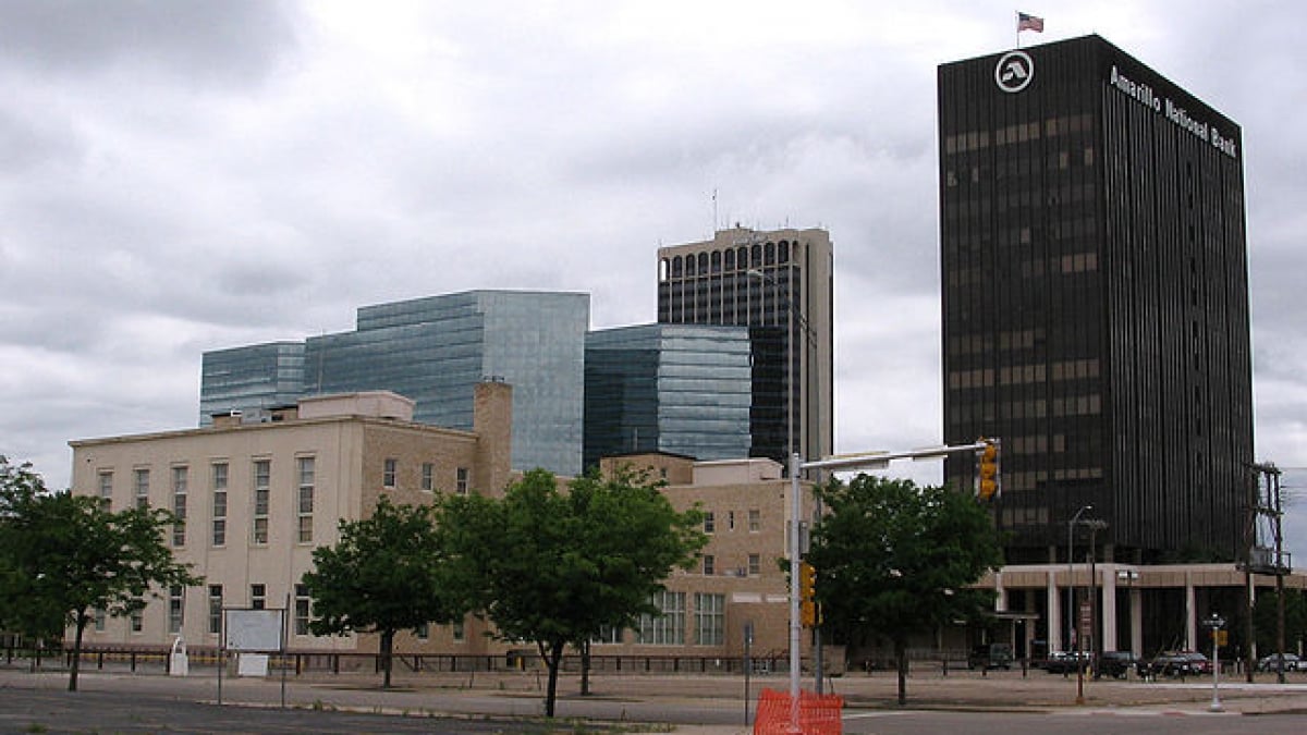 5 Tourist Spots in Amarillo – A Roadside Town Developed by Cars and Aircraft