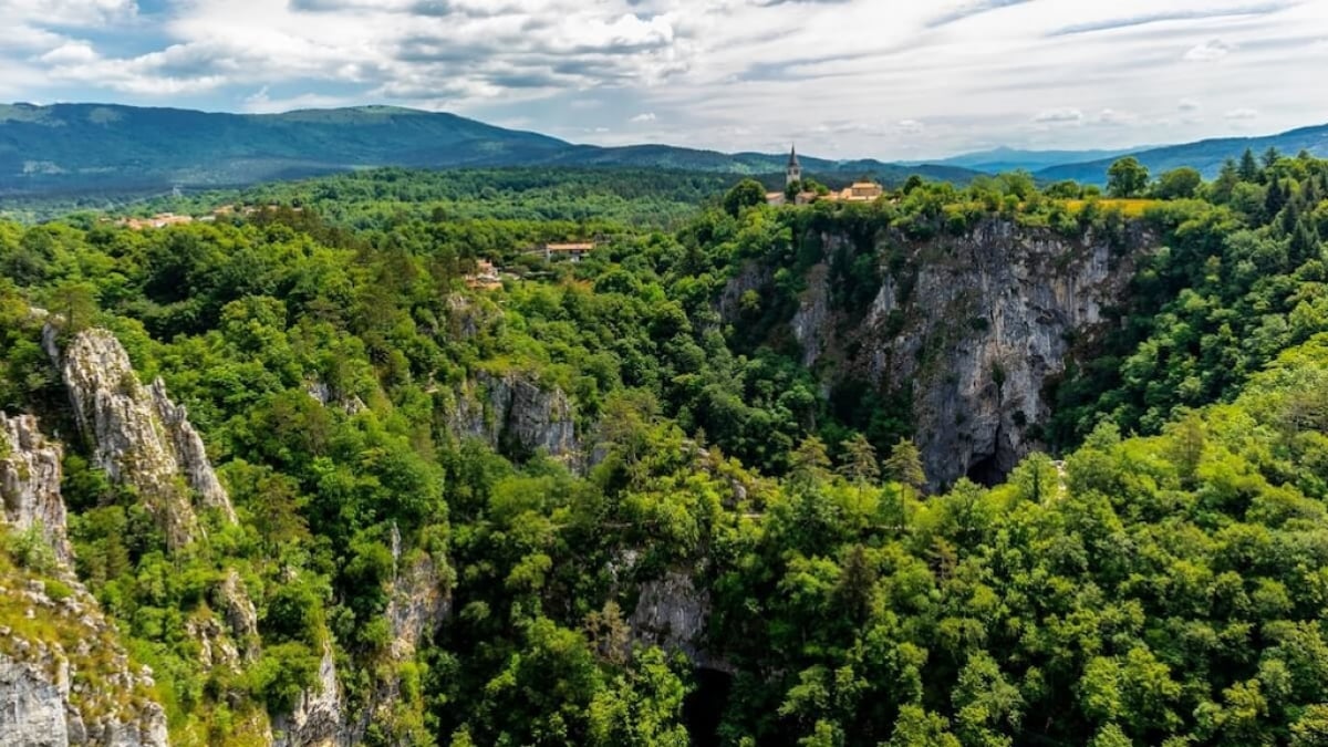 Introducing All 5 World Heritage Sites in Slovenia! Explore the Magnificent World Heritage of This Small Country