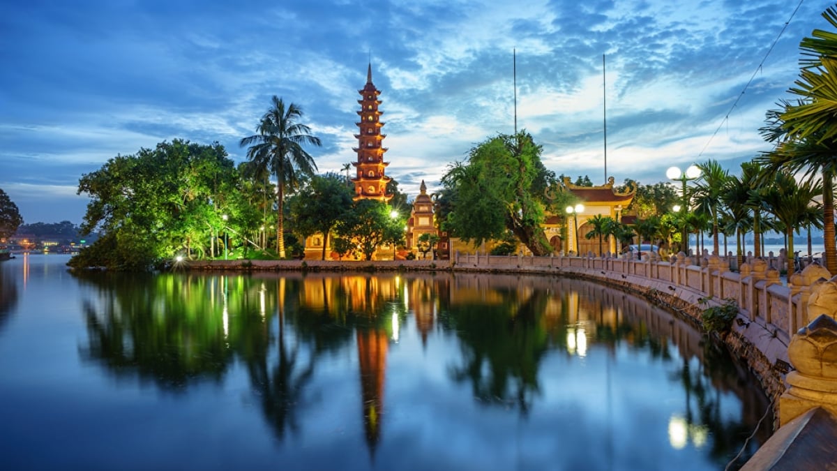 Introducing Stylish Souvenirs from Hanoi, such as Dried Fruits and Drippers!
