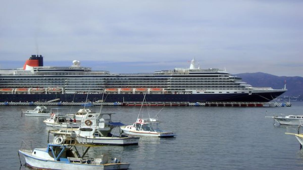 Tourist spots in Manzanillo, Mexico! A city visited on a round-the-world trip by that luxury cruise ship
