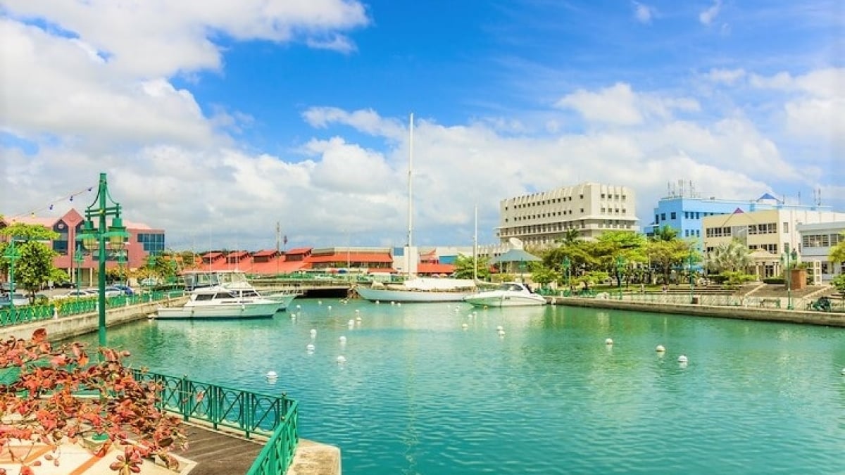 Enjoy Shopping in Barbados! 3 Recommended Spots!