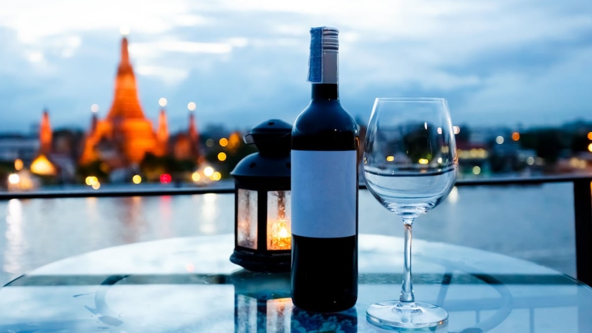 5 Recommended Local Bars and Pubs in Thonburi with an Authentic Vibe!