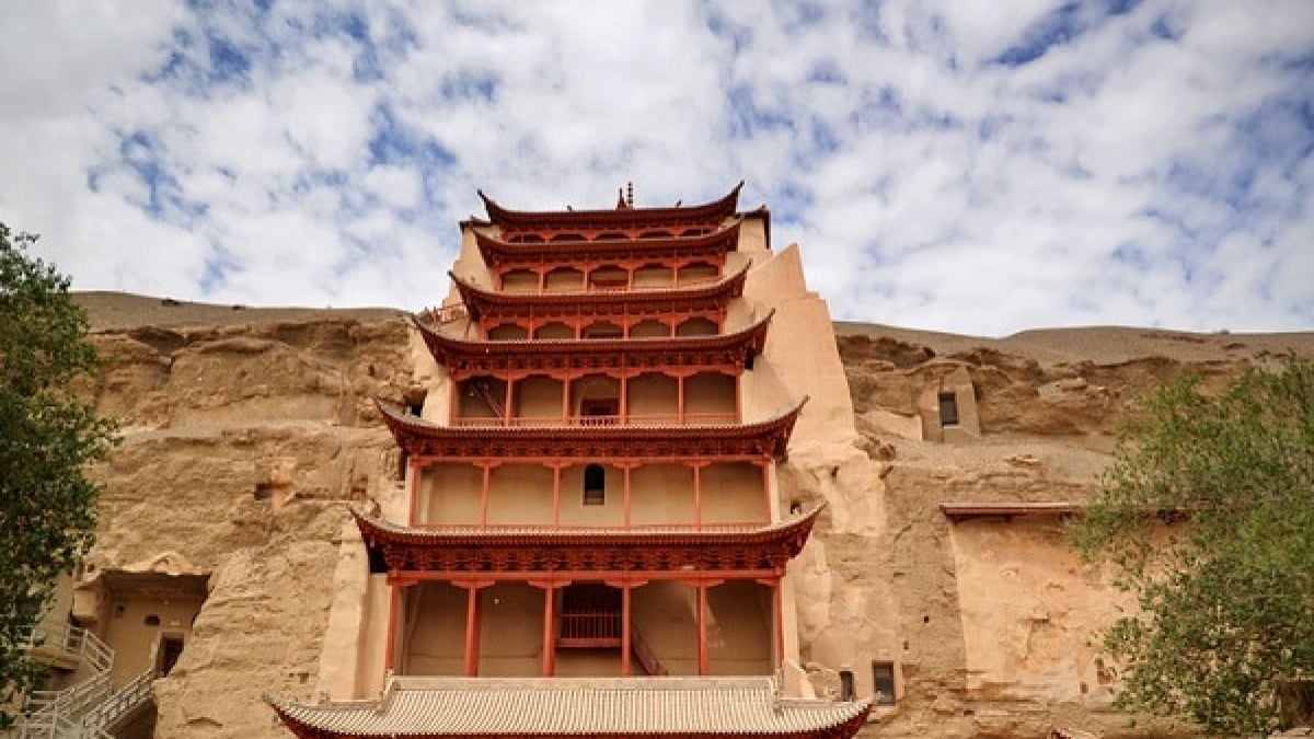 [World Heritage] What is the Mogao Caves?｜The pinnacle of Buddhist art that appeared on the Silk Road!
